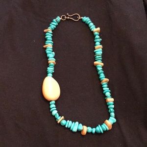 20” Tauga nut and turquoise necklace